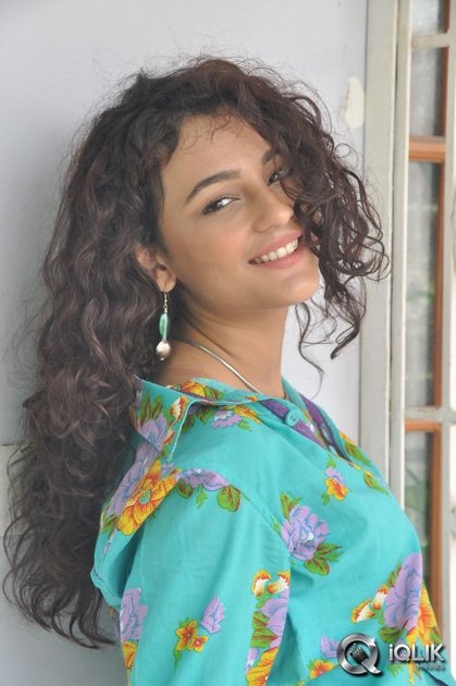 Seerat-Kapoor-at-Run-Raja-Run-Movie-Press-Meet